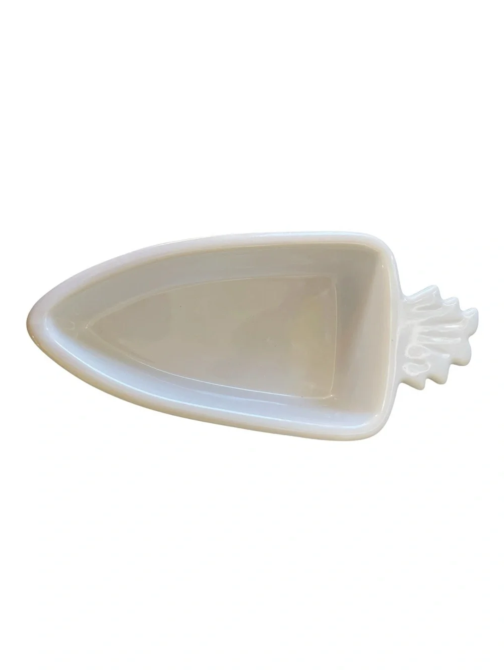 Chantal 1 cup casserole shaped like a carrot